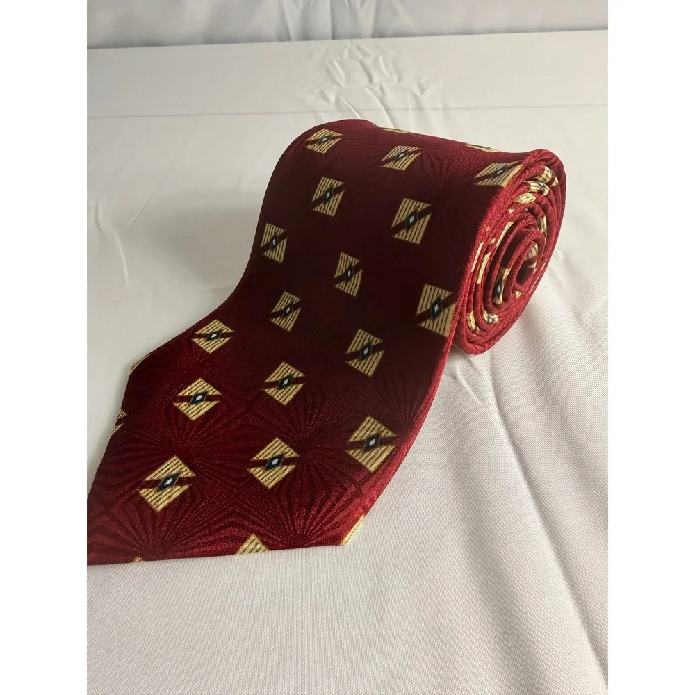 Etienne Aigner Silk Necktie OS Burgundy Geometric Diamond Sunburst Woven Wide